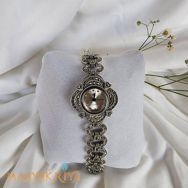 Top 7 Elegant Silver Watches for Women You Can Buy Online Right Now