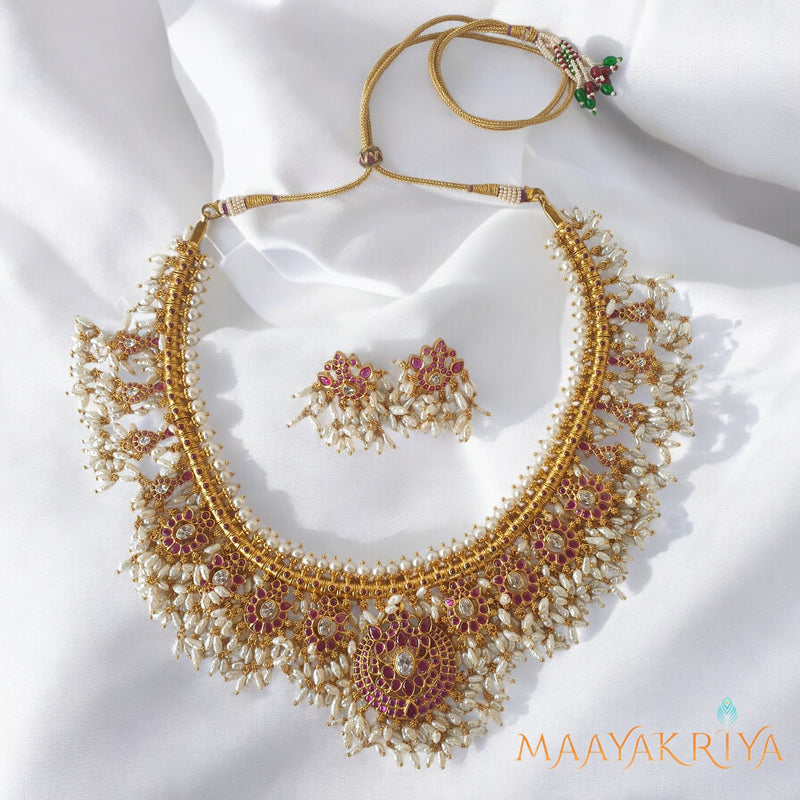 Jalakusuma Guttapusalu Necklace Set