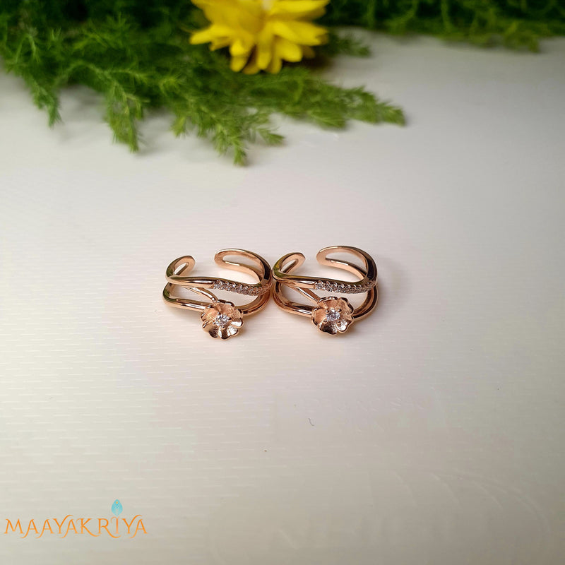 2 line flower Rosegold Toerings