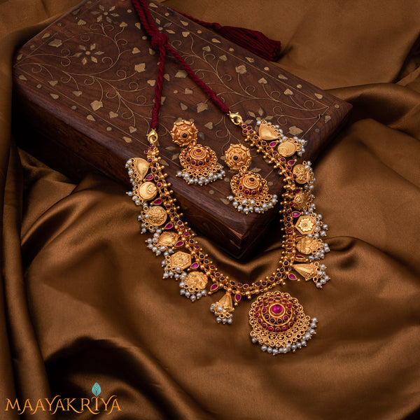 Makaranda Necklace Set