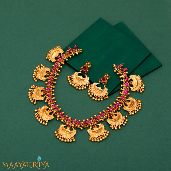 Chandrabindhu Necklace Set