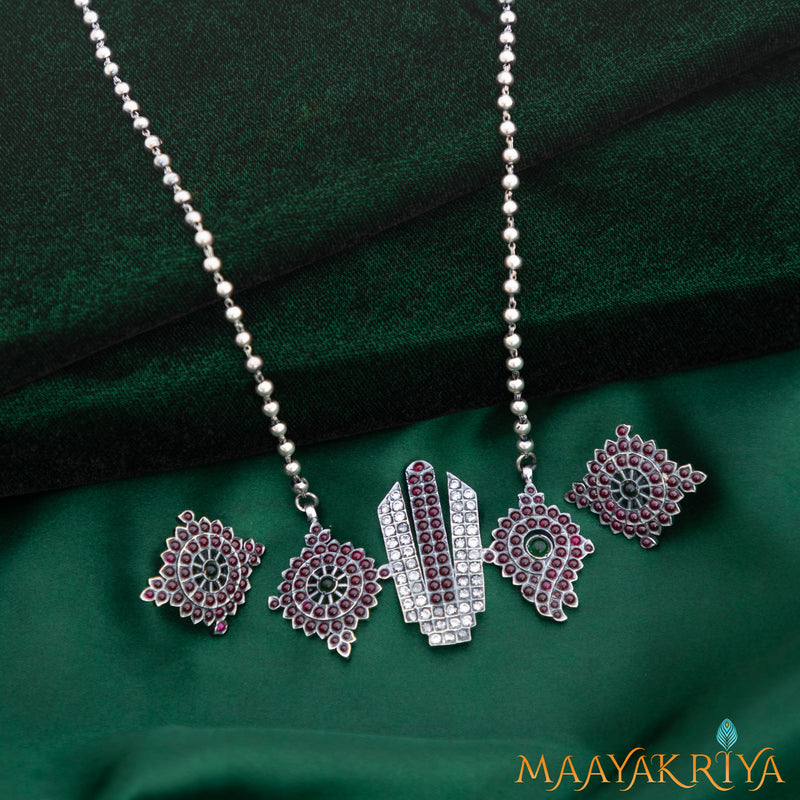 Shanku Chakra Nama Pendant Set