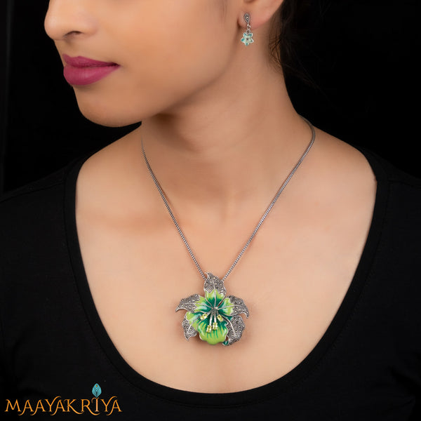 Orchid Marcasite Pendant Set / Saree Pin