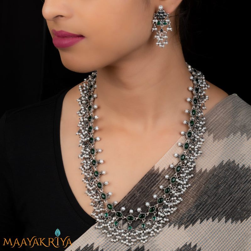 Avhni Guttapusalu Necklace Set