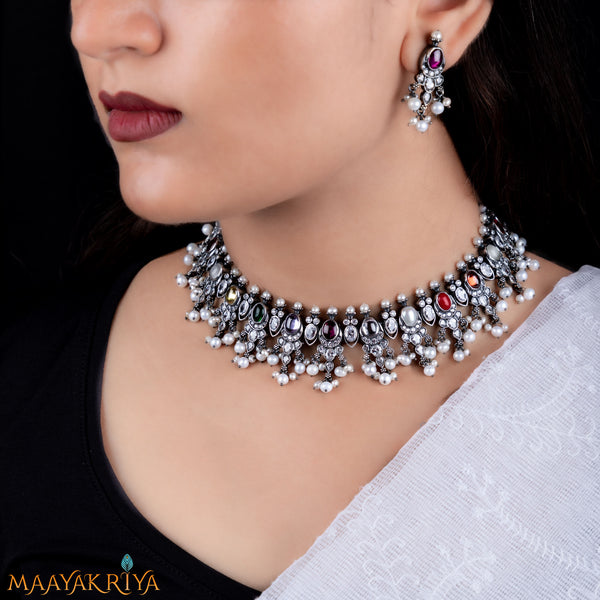 Navaratna Guttapusalu Necklace Set
