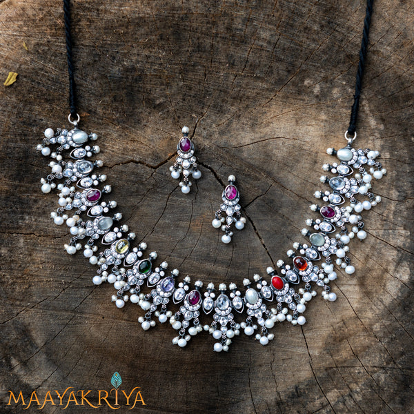 Navaratna Guttapusalu Necklace Set