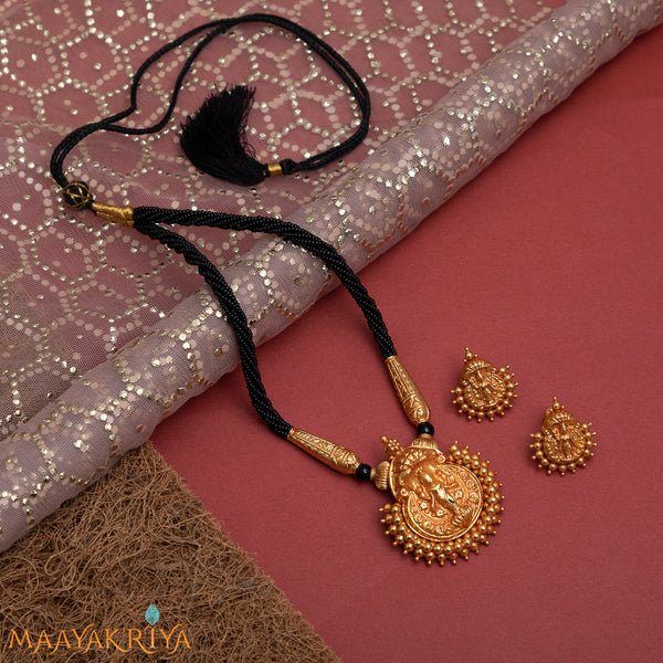 Lakshmi Nagara Medium Pendant Set