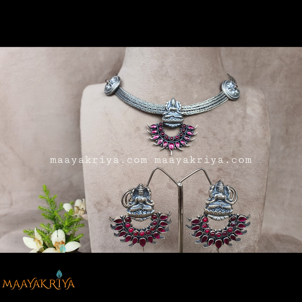 Kamala Necklace Set