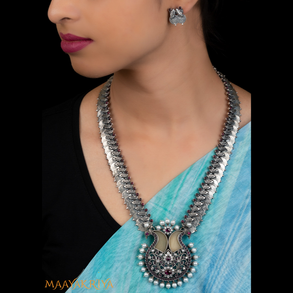 Vyagrahakila Lakshmikasu Necklace Set